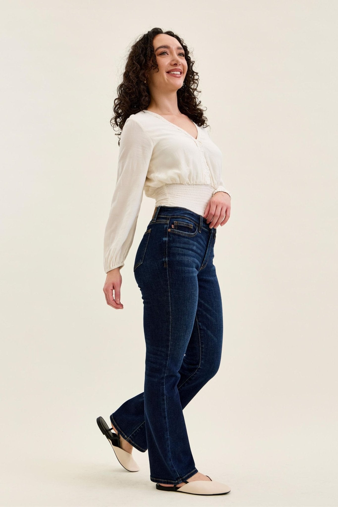 Judy Blue Petite Mid-Rise Dark Wash Bootcut Jeans - Lavender HillsJudy Blue82586-PT-REG-DK-1(25)