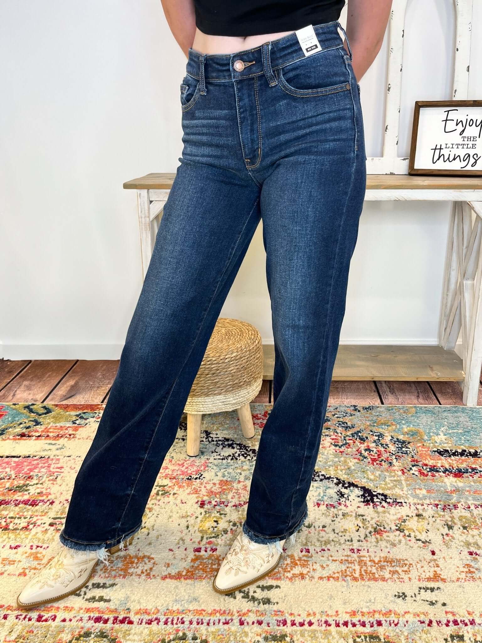 Judy Blue Country Mile Dark Wash Mid Rise Straight Jeans - Lavender Hills BeautyJudy Blue82622 - DK - 0(24)