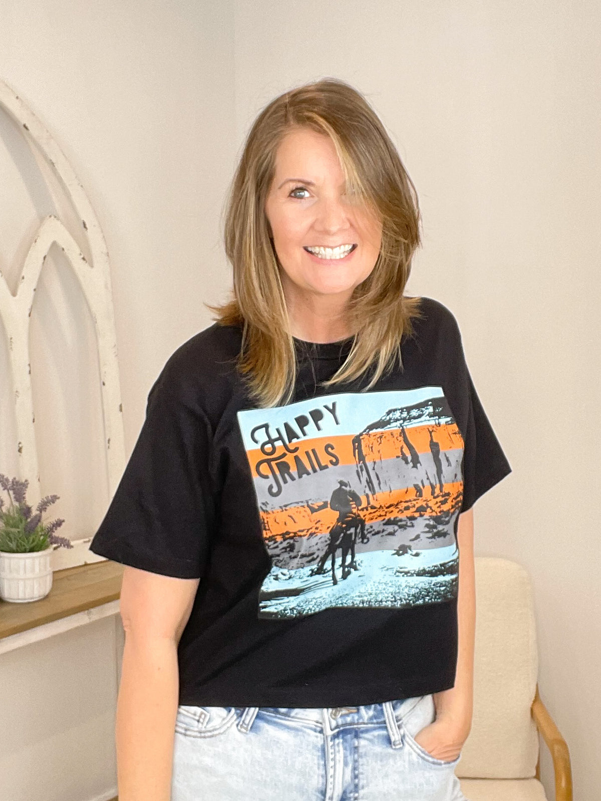Happy Trails Boxy Western Graphic Tee - Vintage Desert Cowboy T-Shirt
