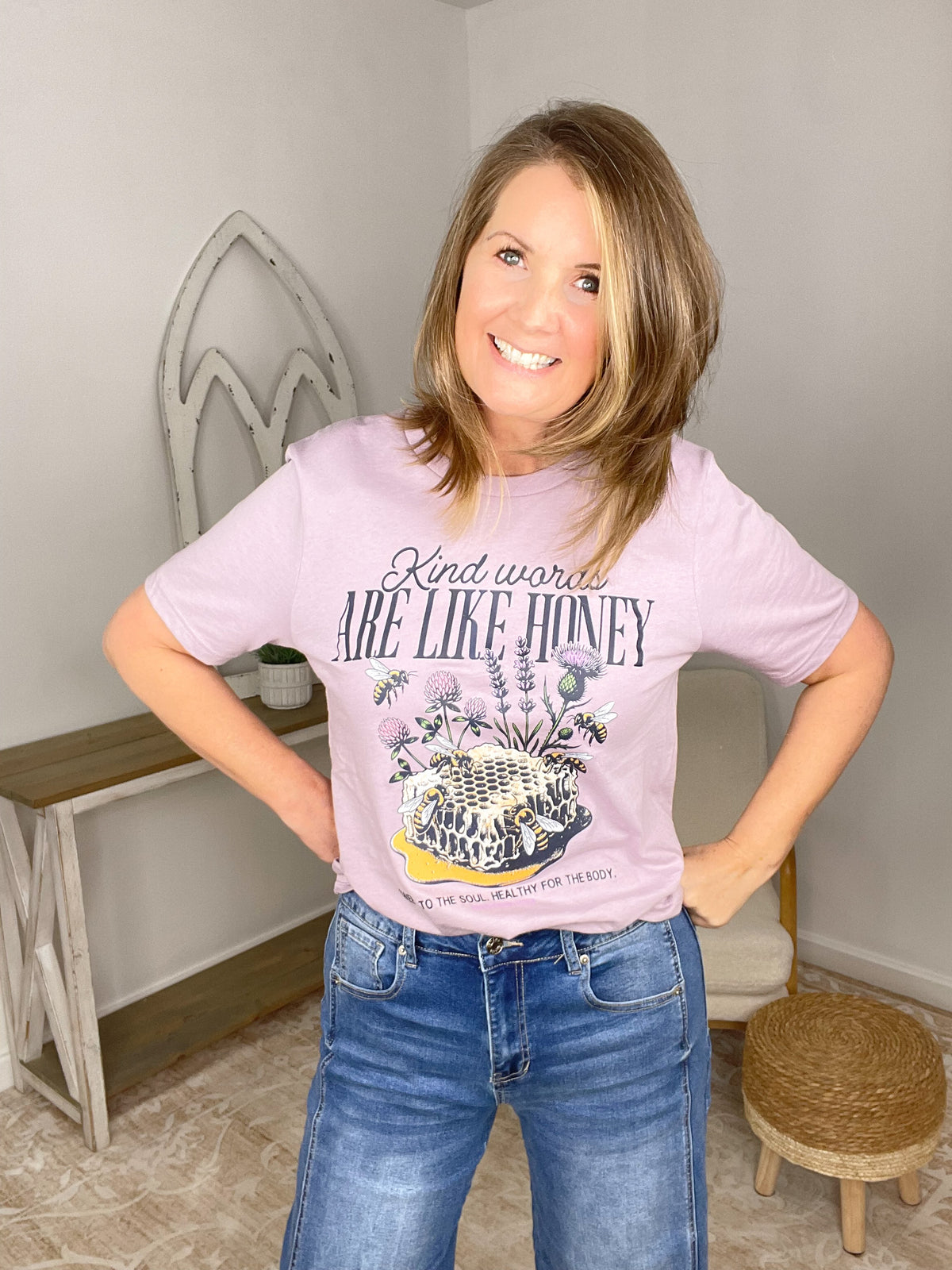 Kind Words Are Like Honey T-Shirt - Proverbs 16:24 Christian Graphic Tee - Lavender HillsTallulah Bee ApparelKNDWRD-S