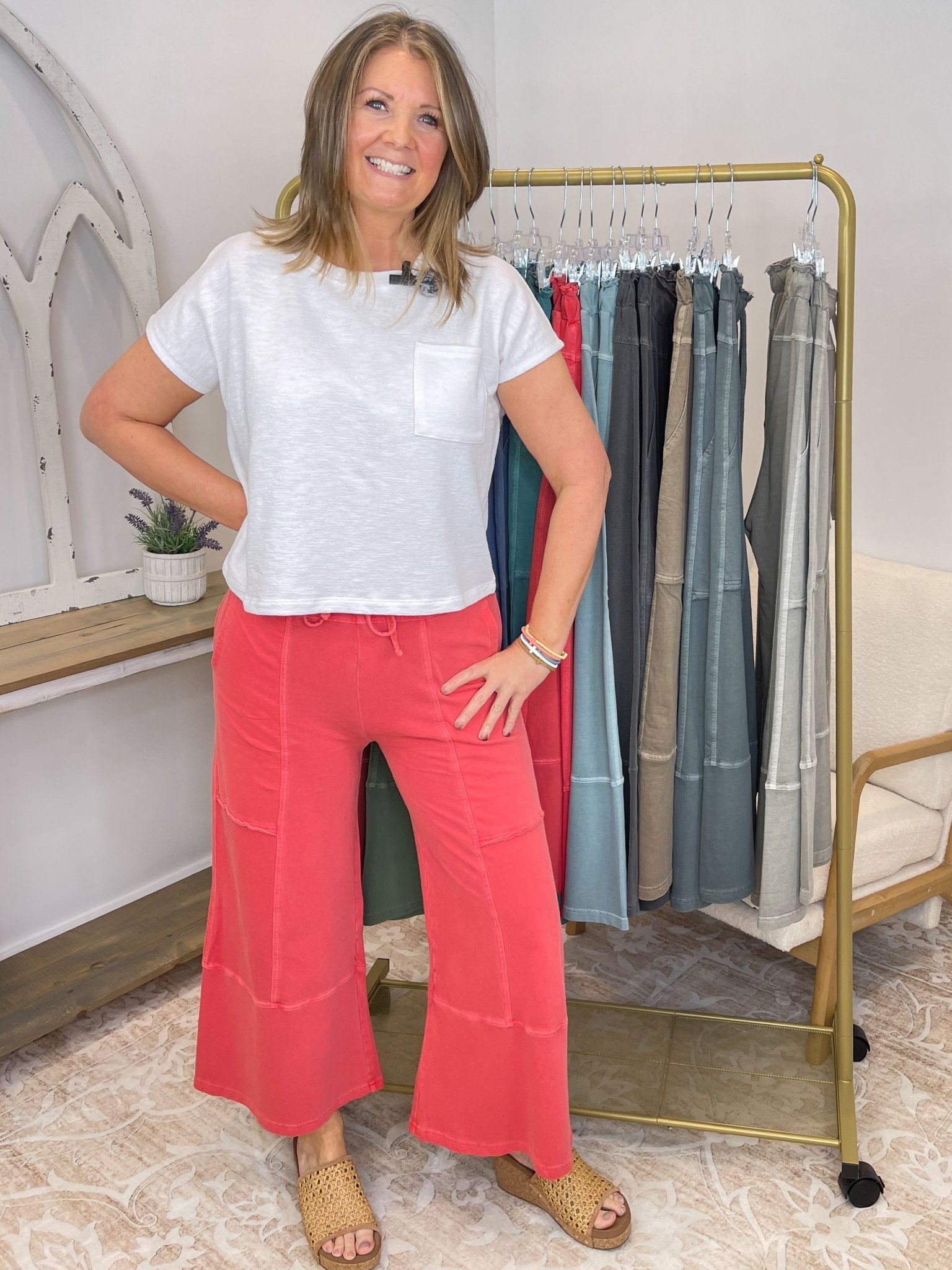 Low-Key Cropped Wide Leg Exposed Seam Pants