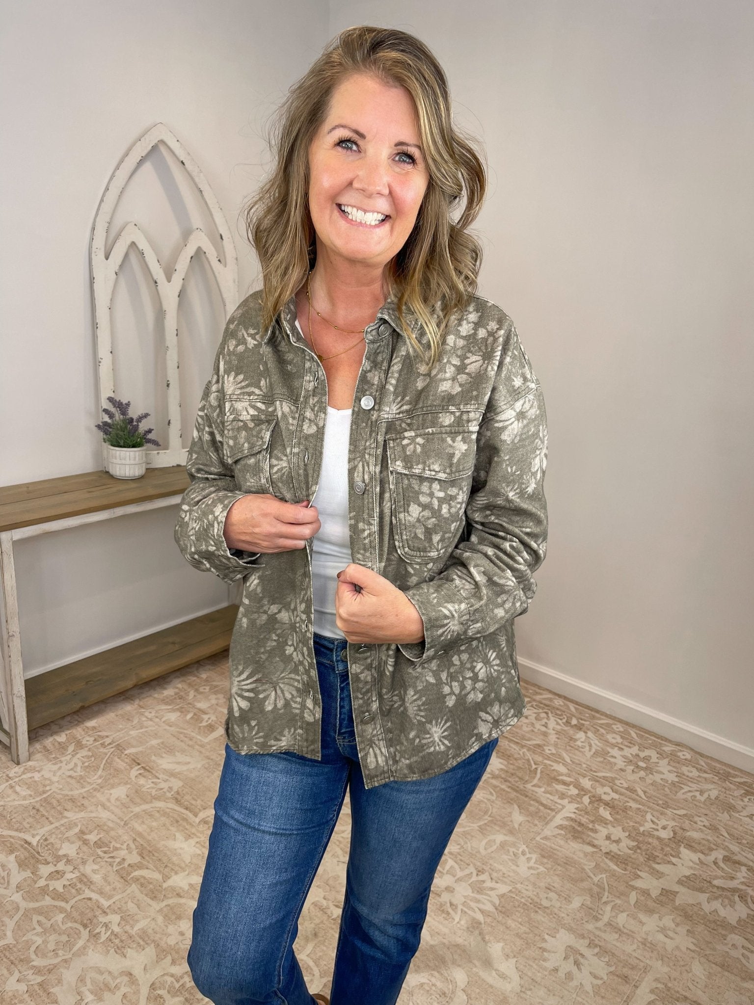 Olive Floral Daisy Oversized Cotton Shacket - Lavender HillsEntroENT-OLV-S