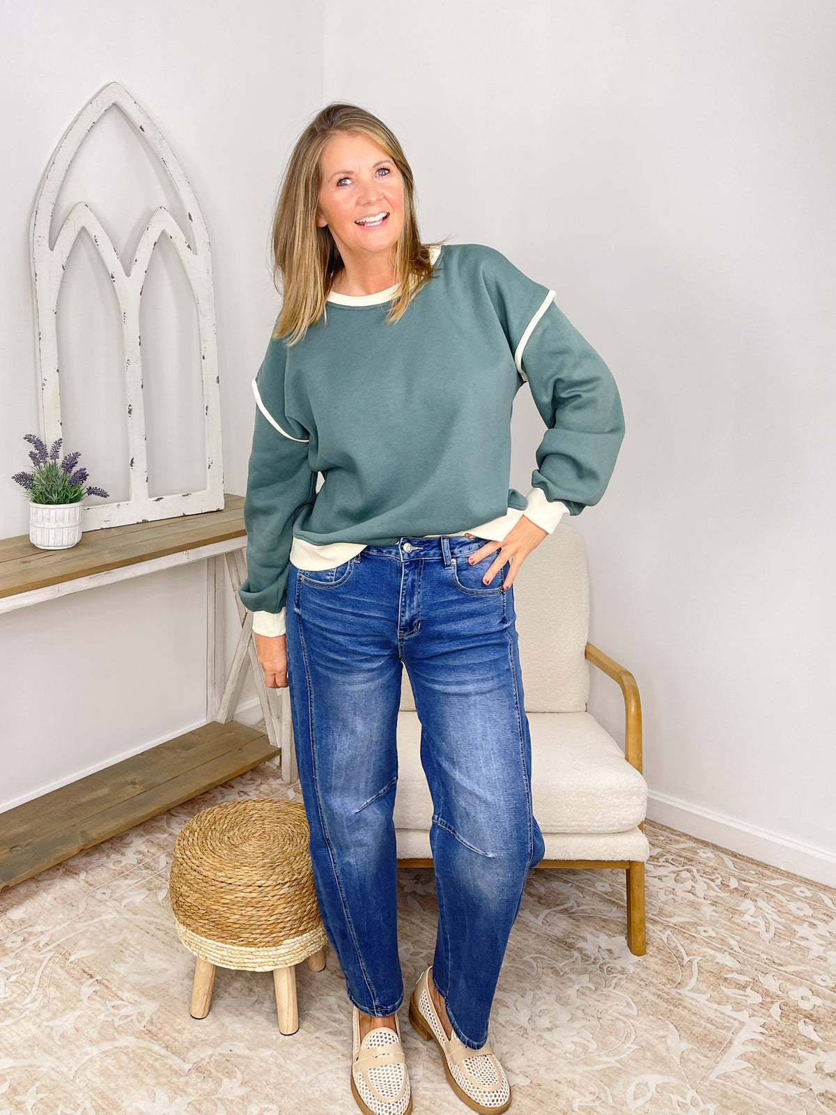 Posey Barrel Leg High-Rise Cropped Jeans