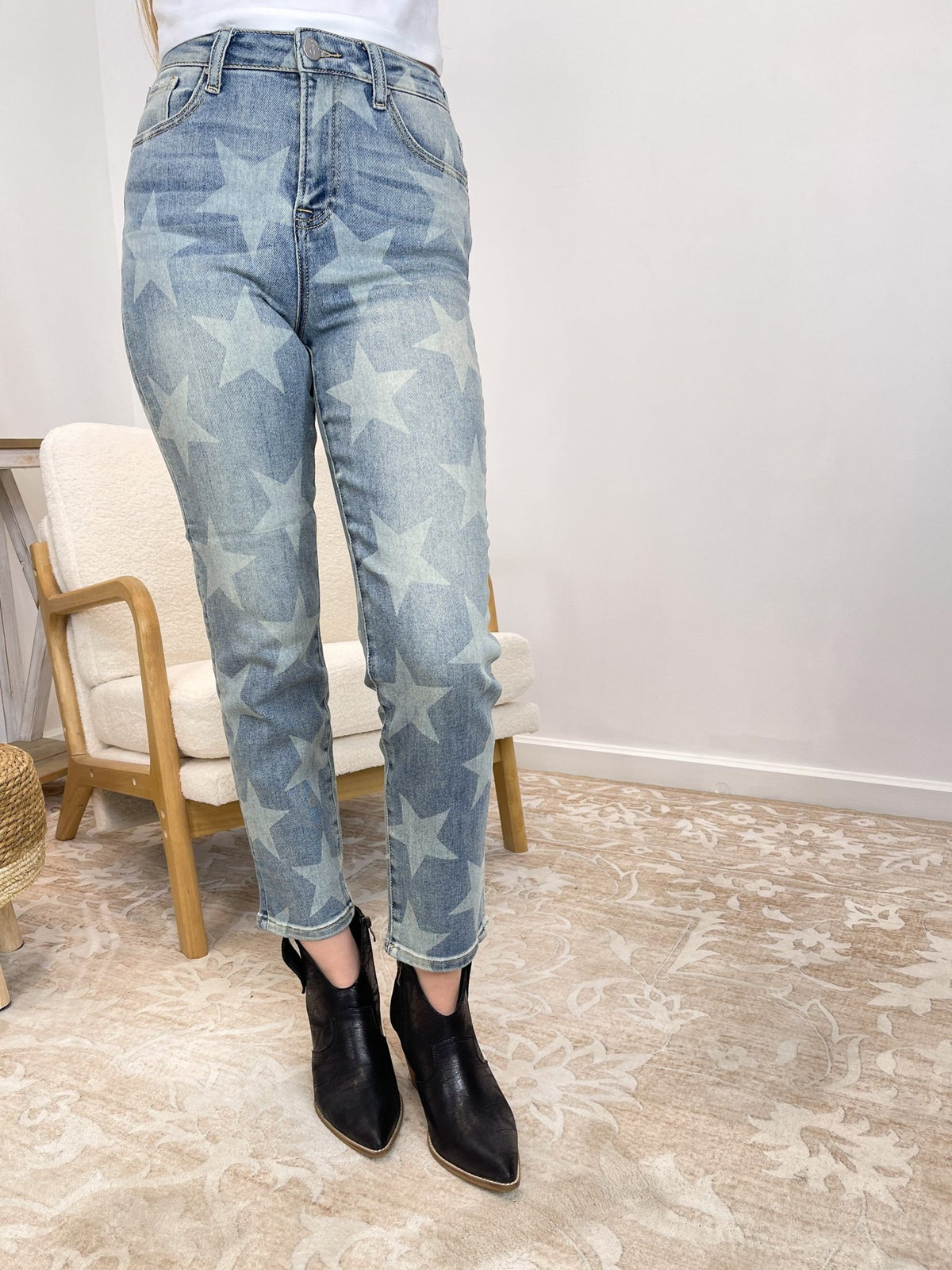 Star High-Rise Print Slim Straight Jeans - Lavender HillsInsane GeneP1272-0