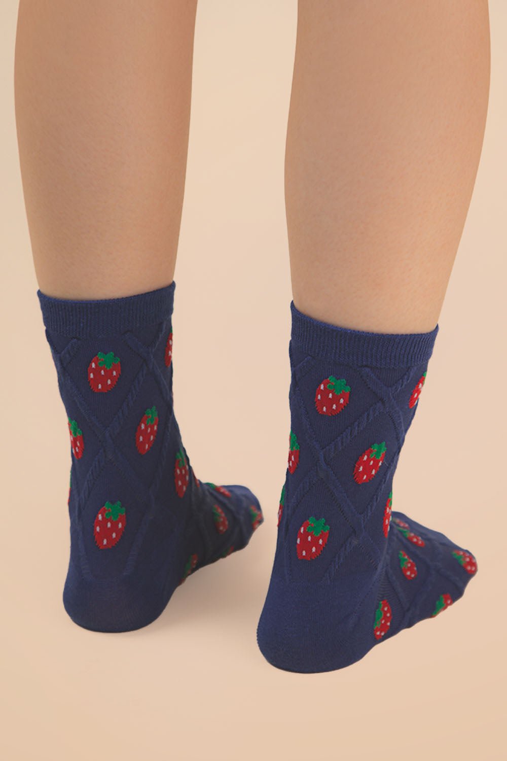 Strawberry Textured Crew Socks - Lavender Hills BeautyZenanaSC10040C-BLU