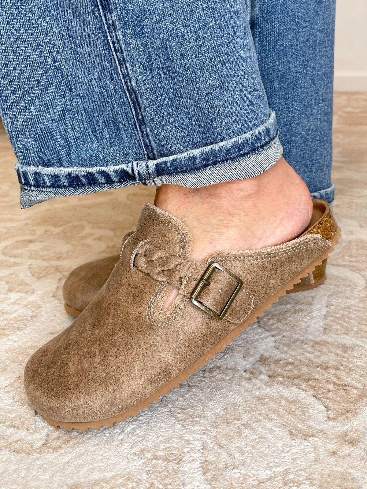 Very G Iris 3 Women’s Braided Slip-On Mule - Beige - Lavender HillsVery GVGFL0070-BGE-6