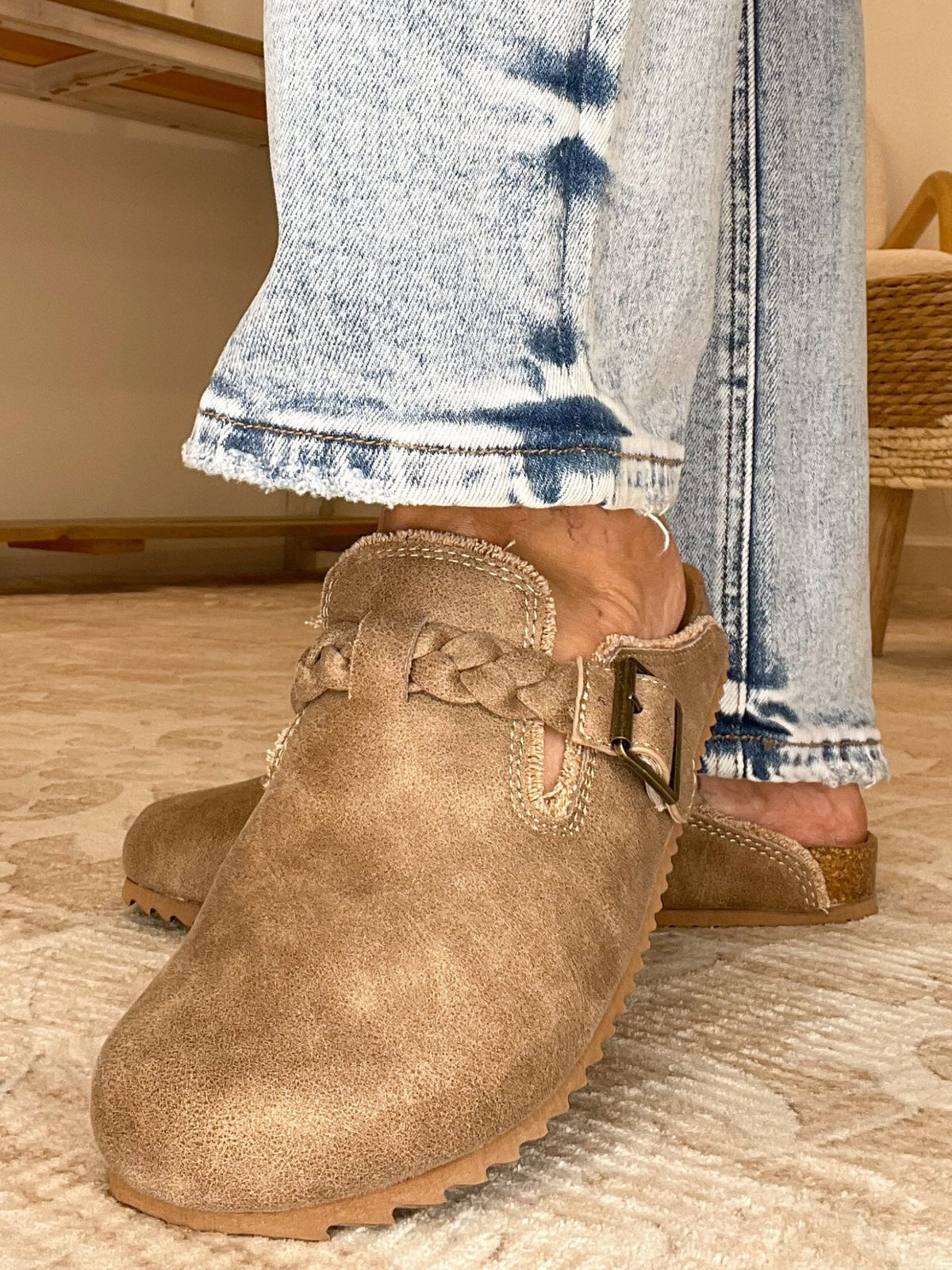 Very G Iris 3 Women’s Braided Slip-On Mule - Beige - Lavender HillsVery GVGFL0070-BGE-6