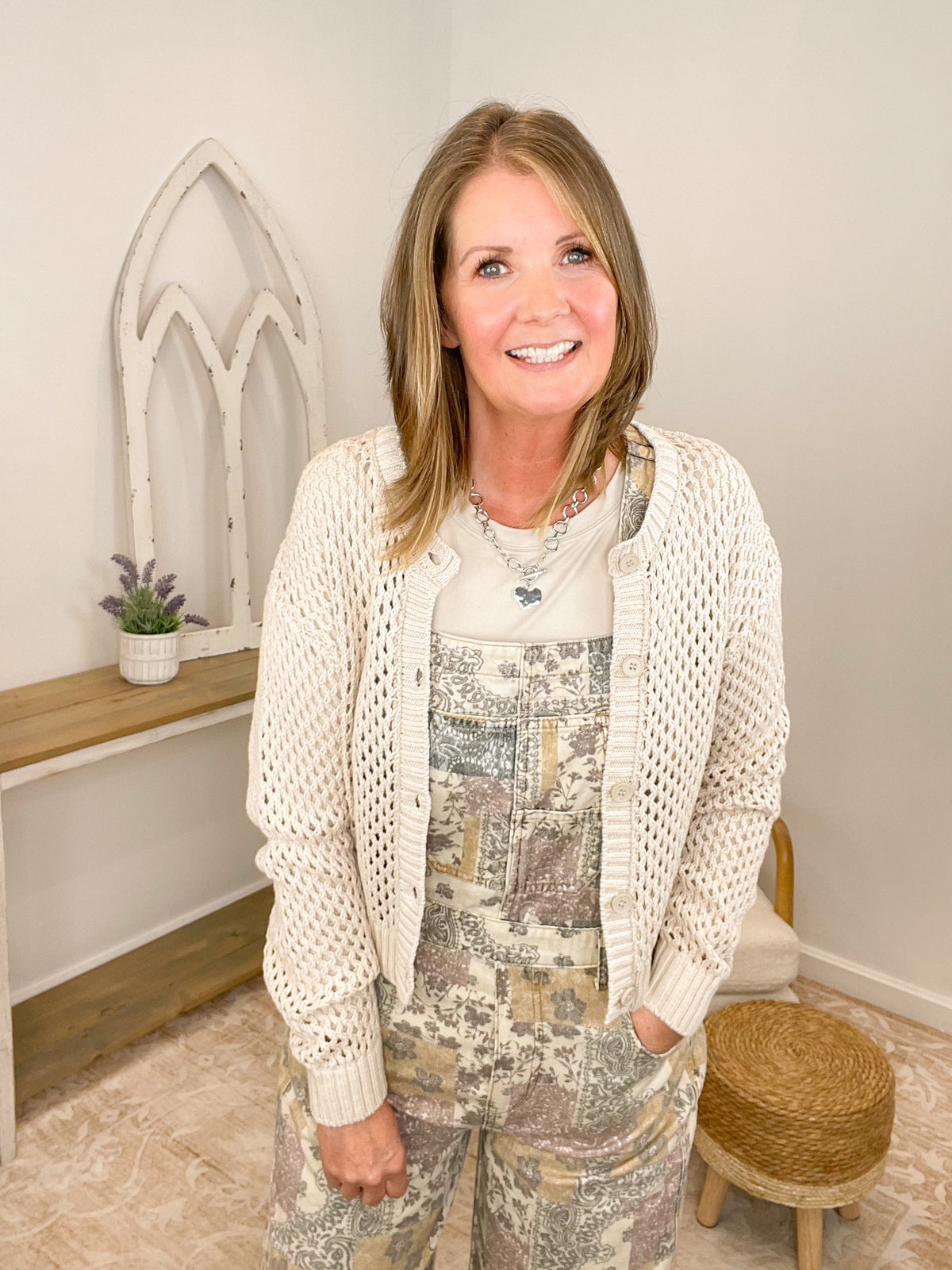 Boho Cropped Crochet Cardigan Sweater - Sand Beige