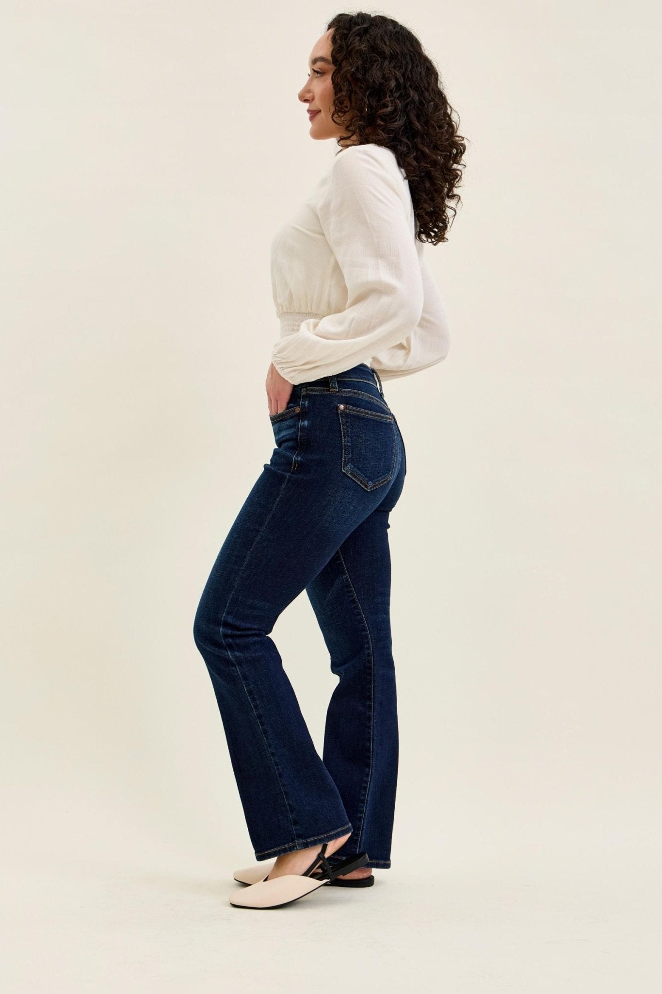 Judy Blue Petite Mid-Rise Dark Wash Bootcut Jeans - Lavender HillsJudy Blue82586-PT-REG-DK-1(25)
