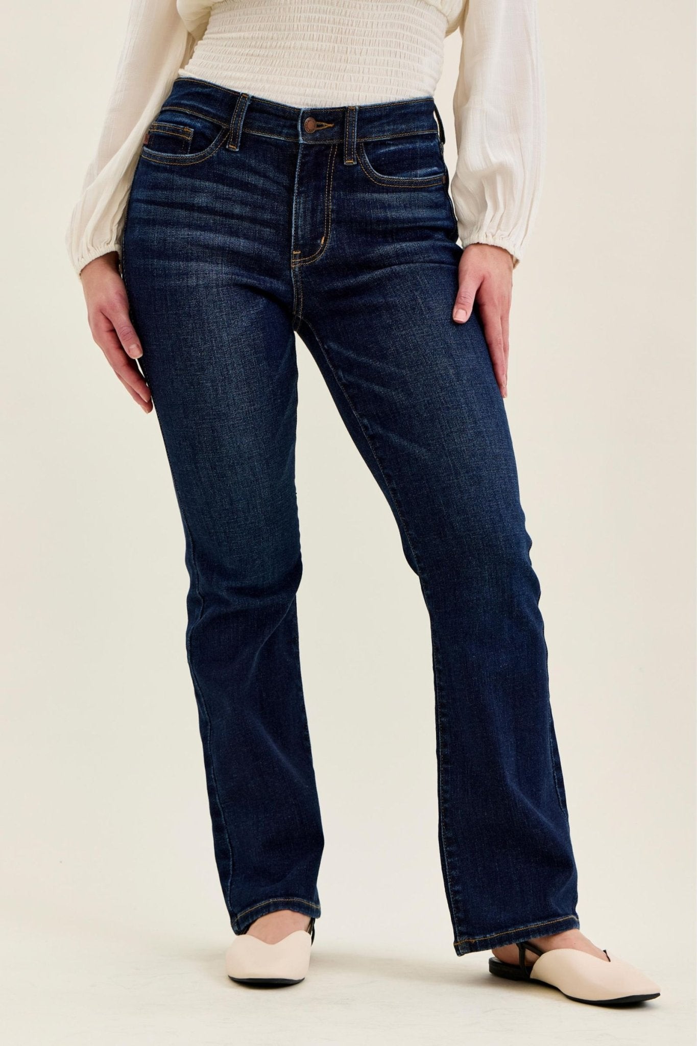 Judy Blue Petite Mid-Rise Dark Wash Bootcut Jeans - Lavender HillsJudy Blue82586-PT-REG-DK-1(25)