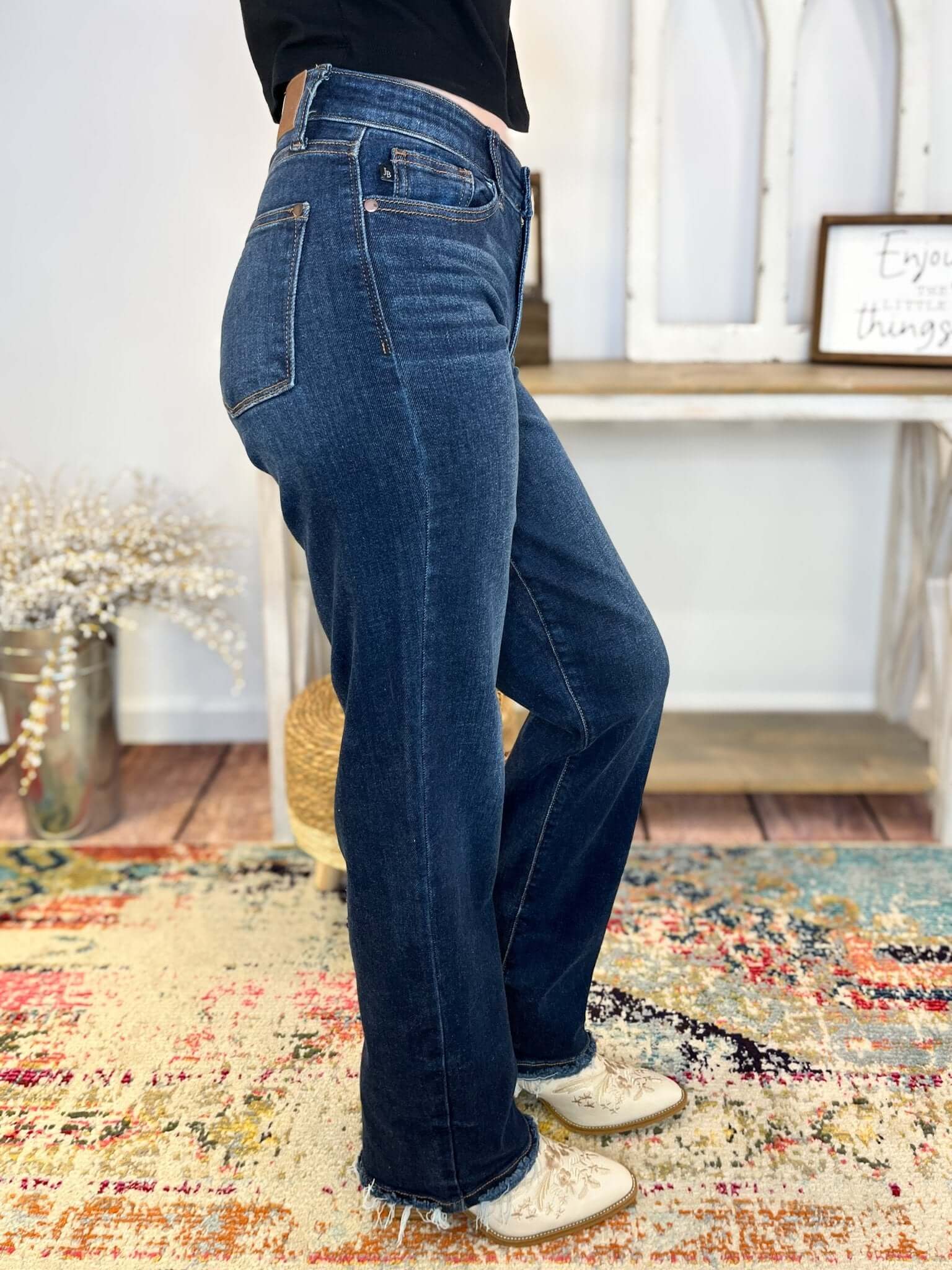 Judy Blue Country Mile Dark Wash Mid Rise Straight Jeans - Lavender Hills BeautyJudy Blue82622 - DK - 0(24)