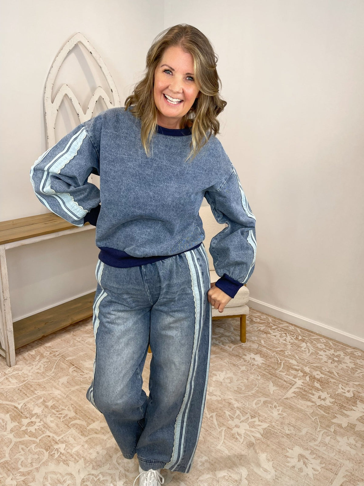 Vintage Washed Denim Lace Detail Sweatshirt - Lavender HillsBibiIT4777G-10-S