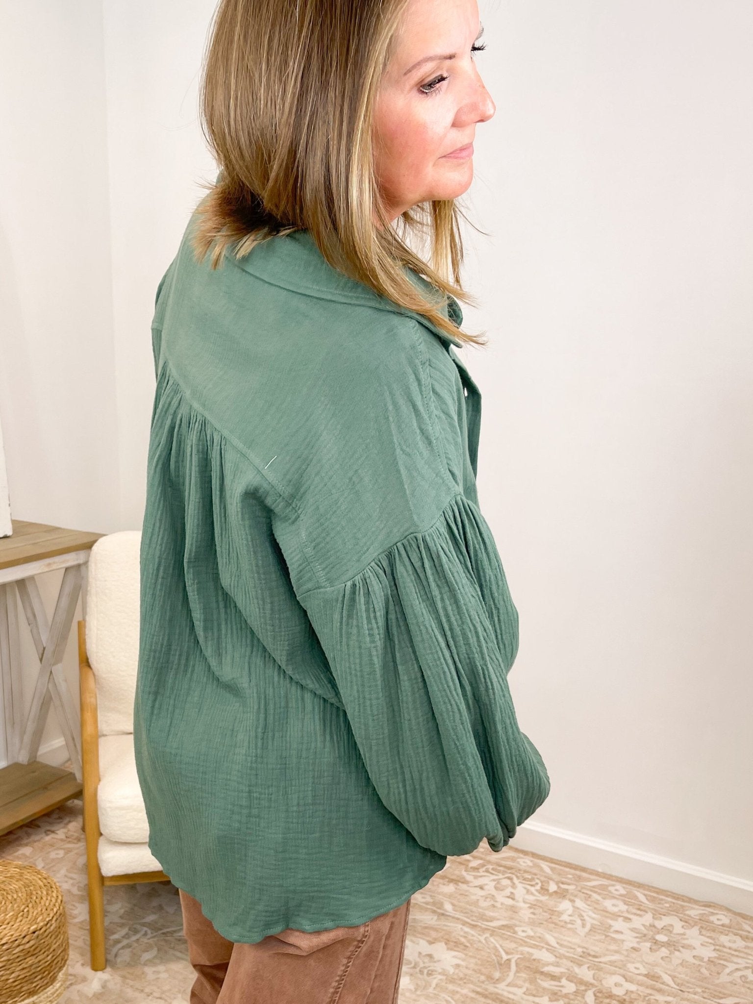 Cotton Gauze Button Down Puff Sleeve Shirt - Lavender HillsEntroT21133-BLK-S