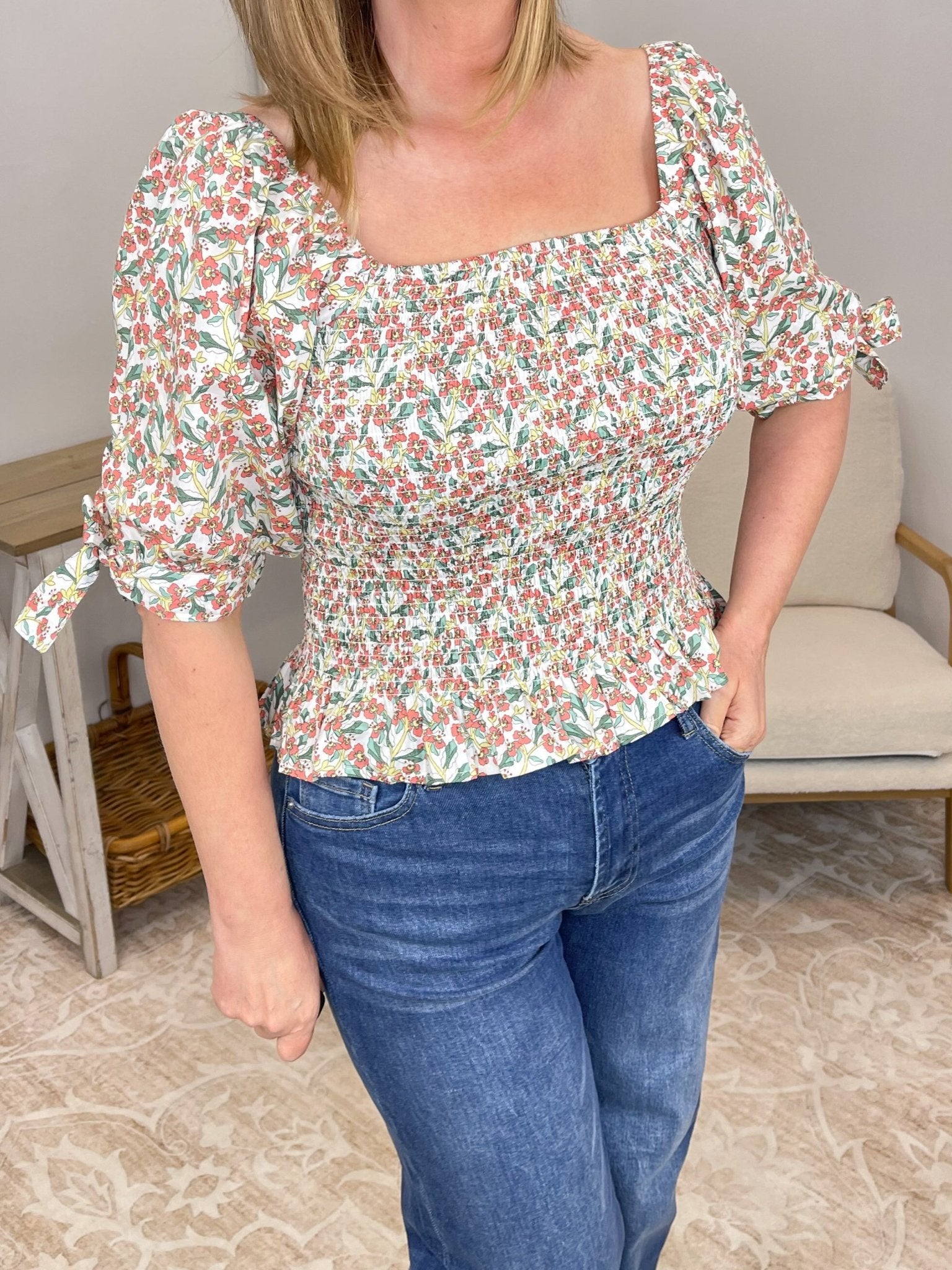 Ditsy Floral Smocked Puff Sleeve Top - Lavender HillsEaselET20264-WHTGDN-S
