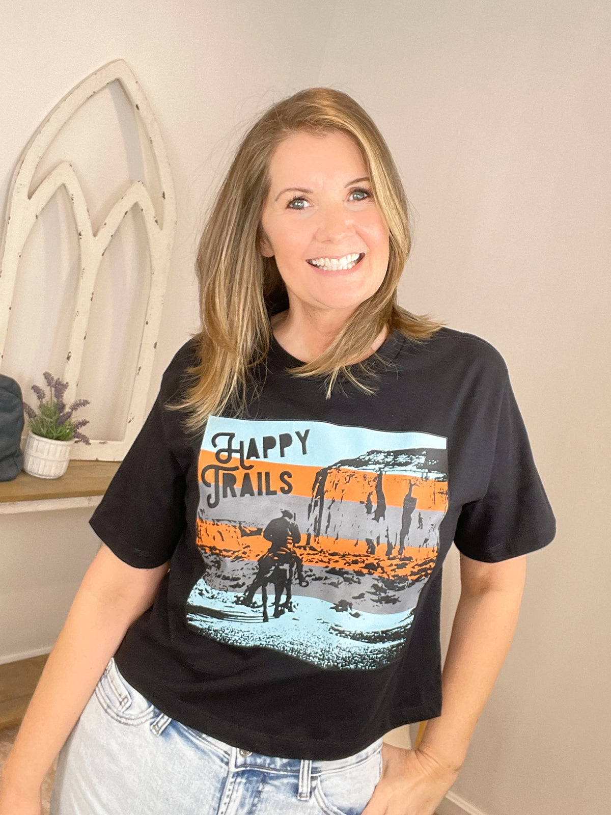 Happy Trails Boxy Western Graphic Tee - Vintage Desert Cowboy T-Shirt