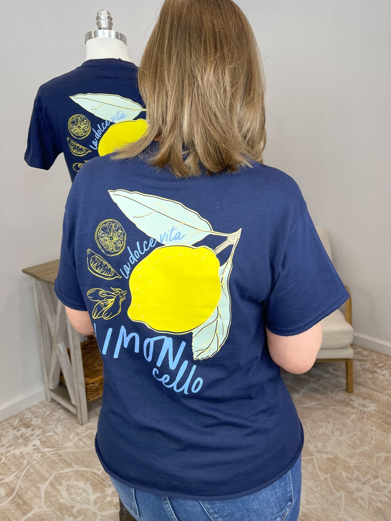 Limoncello "La Dolce Vita" Italian Graphic Tee - Lavender HillsTallulah Bee ApparelLMCELO-S