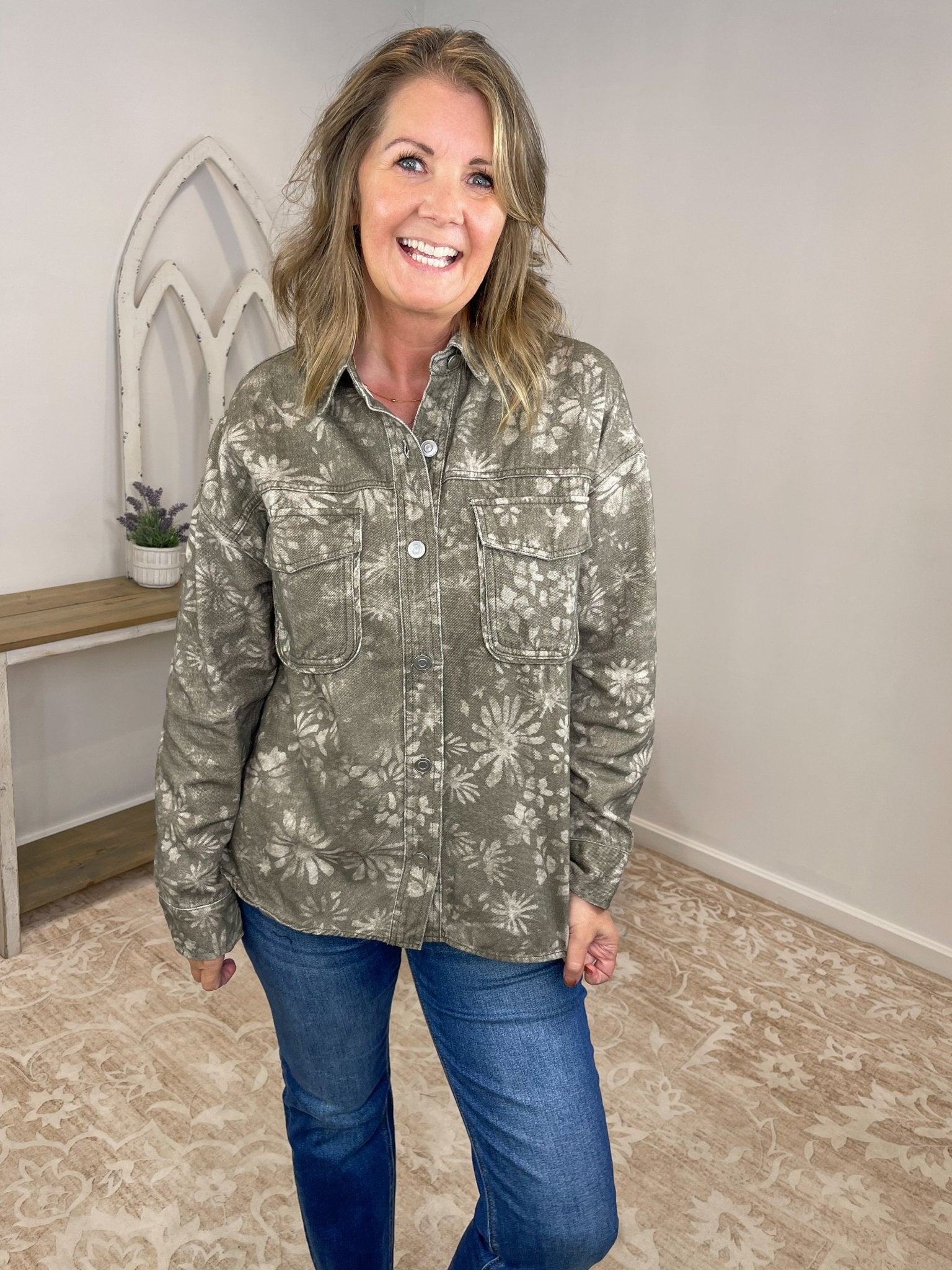 Olive Floral Daisy Oversized Cotton Shacket - Lavender HillsEntroENT-OLV-S