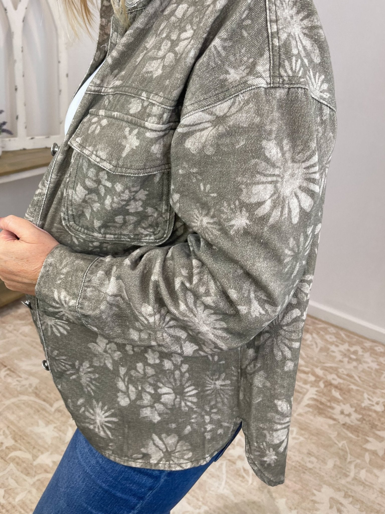 Olive Floral Daisy Oversized Cotton Shacket - Lavender HillsEntroENT-OLV-S