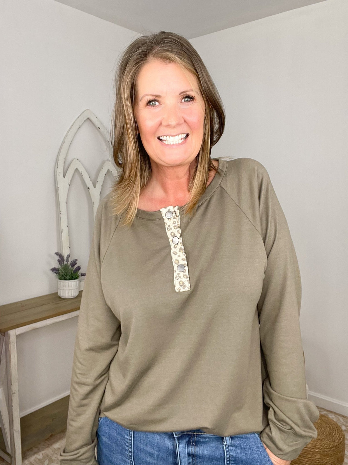 Olive Raglan Henley- Cheetah Print Accent Top - Lavender HillsMystreeMYS-OLVHEN-S
