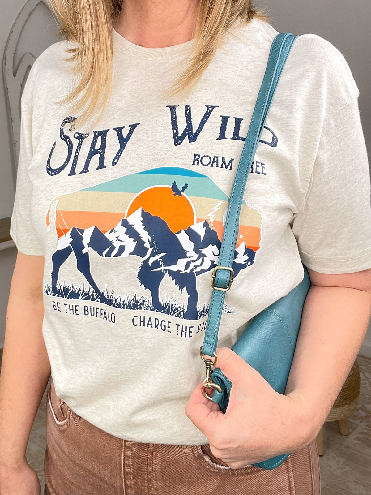 Stay Wild Buffalo Graphic Tee - Retro "Charge the Storm" T-Shirt