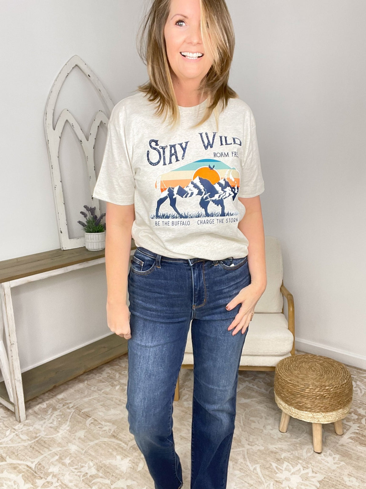 Stay Wild Buffalo Graphic Tee - Retro "Charge the Storm" T-Shirt